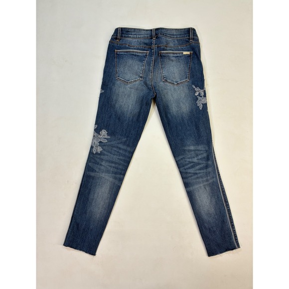 WH/BM The Skinny Jeans Blue Floral Lace Denim Embroidered Distressed Size 2 - Picture 13 of 16